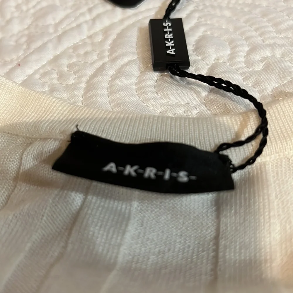 Akris wool and silk‎ pullover, size 8, NWT